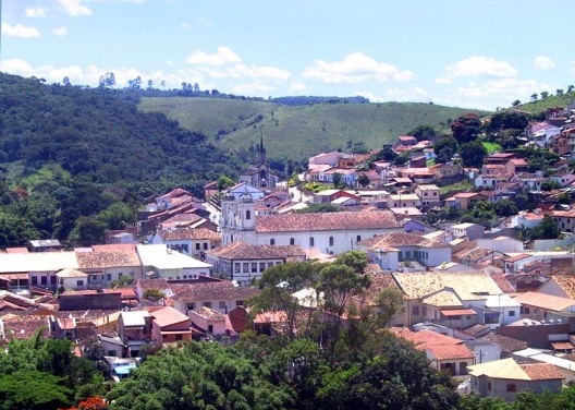 Carnaval caipira em São Luiz do Paraitinga. Chuva, suor, cerveja e chita