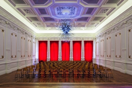 Praça das Artes, auditório restaurado, São Paulo. Arquitetos Francisco Fanucci, Marcelo Ferraz e Marcos Cartum