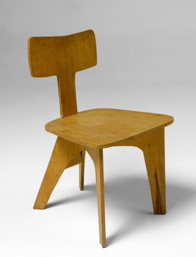 Cadeira protótipo, 1948. Arquiteto Oswaldo Arthur Bratke. Inv.: AM 2012-1-94. Collection design du Musée national d’art moderne/Centre de création industrielle