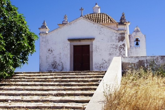 Arquitecturas e cidades devoradas entre Portugal e o Brasil