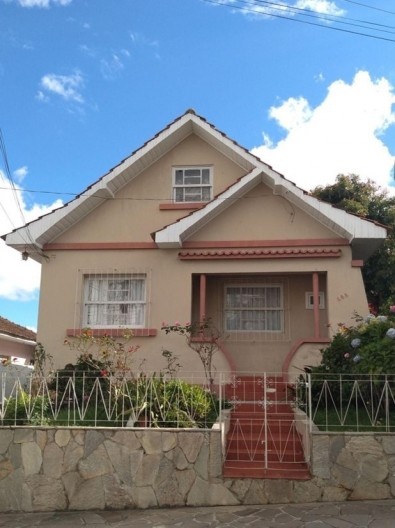 Casa que representa a linguagem popularizada simplificada em Lages