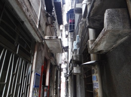 Nantou Old Town, Handshake Building