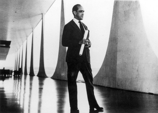 Oscar Niemeyer. Morreu nosso arquiteto maior