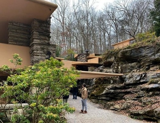 Casa da Cascata (Kaufmann House), Mill Run, Estados Unidos, 1935. Arquiteto Frank Lloyd Wright