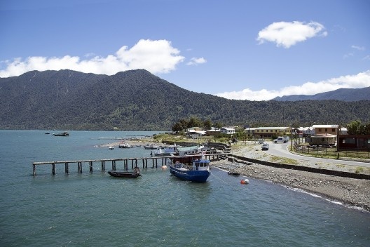 Hornopirén, porto e trapiche