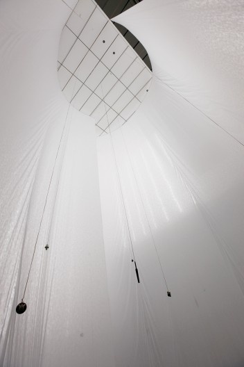 A soma dos dias / Sum of Days, exposição de Carlito Carvalhosa, MoMA Nova York