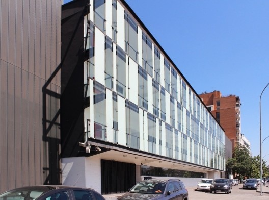 Faculdade de Economia, Avenida Manuel Rodriguez 253, Santiago do Chile. Arquitetos Mathias Klotz, Renzo Alvano e Pablo Riquelme