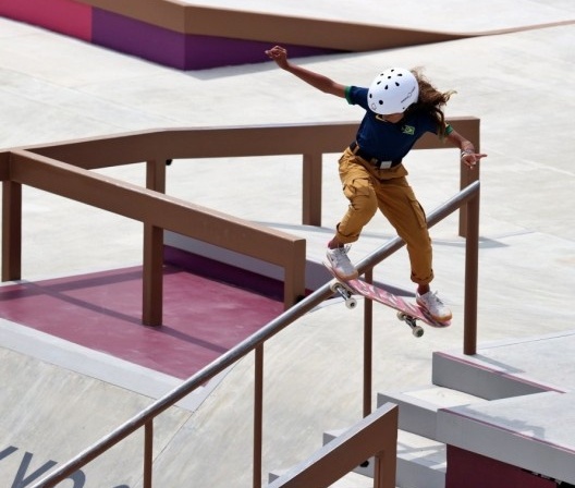 Rayssa Leal durante a prova de skate nos Jogos Olímpicos de Tóquio, 2021