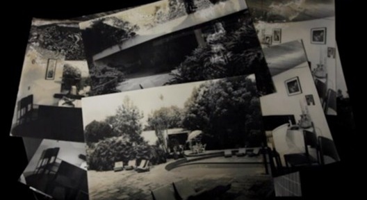 Fotos da Casa-Atelier manuseadas no filme