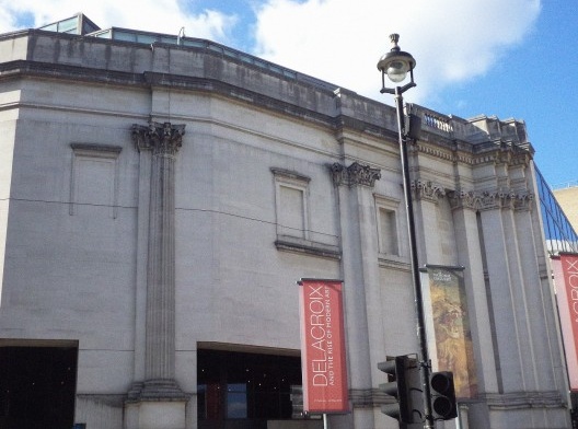Expansão da National Gallery, 1988-1991, Londres. Arquitetos Robert Venturi e Denise Scott Brown