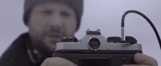 Fotograma do filme Soundtrack, direção de 300ml (Manitou Felipe e Bernardo Dutra)