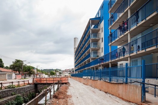 Reurbanização da favela do Sapé, Rio Pequeno, São Paulo, 2014. Base 3 Arquitetos, arquitetos Marina Grinover, Catherine Otondo e Jorge Pessoa