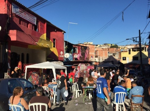 Apropriação coletiva do espaço público. Distrito de São Mateus, cidade de São Paulo