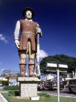 Arte pública no cartão postal