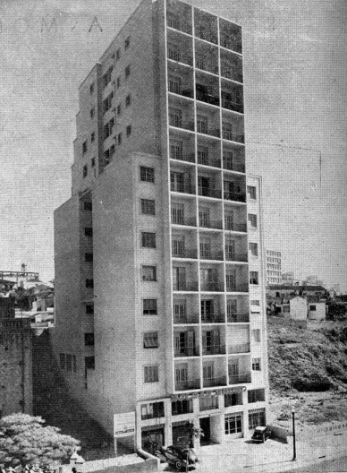 Edifício Lealdade, projetado por Francisco Beck em 1948 na avenida Nove de Julho