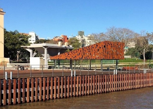 Edifício da bilheteria dos barcos