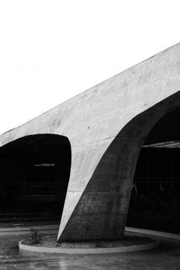 Escola Superior de Administração Fazendária – ESAF, detalhe do ponto de apoio, Brasília DF