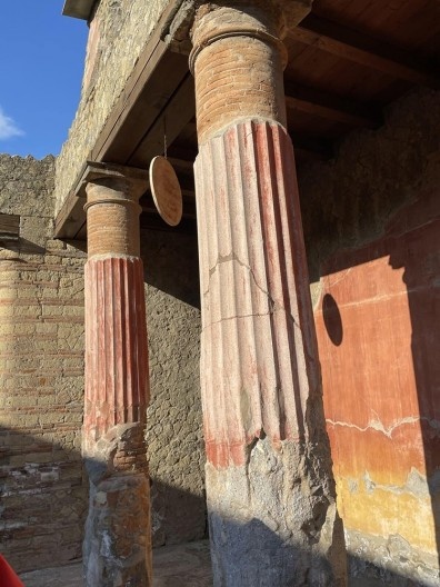 Ercolano. Coluna canônica. Tectônica romana