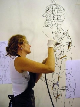 Renata Soldato em seu ateliê, São Paulo