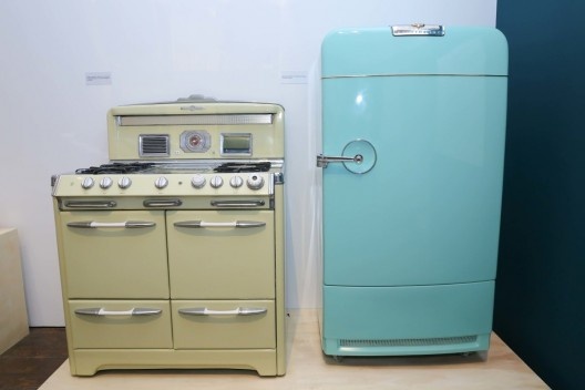 Museu da Casa Brasileira, exposição “Design aerodinâmico – Metáfora do futuro”. Curadoria Adélia Borges e Patrícia Fonseca. São Paulo, 21 de abril a 03 de junho de 2018