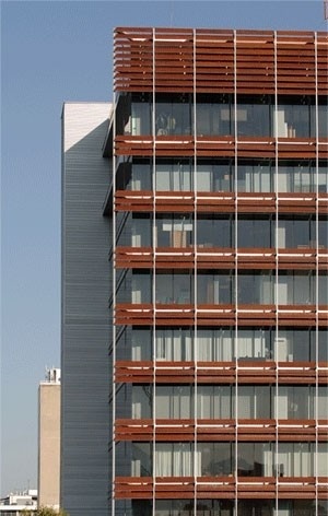 Vista fachada da rua Victoria