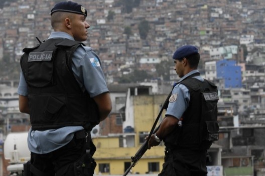A hora e a vez das favelas