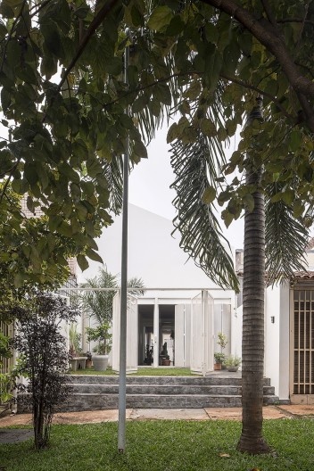 Casa 711H, Brasília, 2017. Arquitetos Daniel Mangabeira, Henrique Coutinho e Matheus Seco