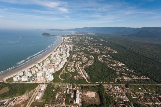 Vista aérea da Riviera de São Lourenço
