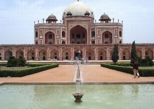 Tumba de Humayun - arquitetura Mughal de 1565