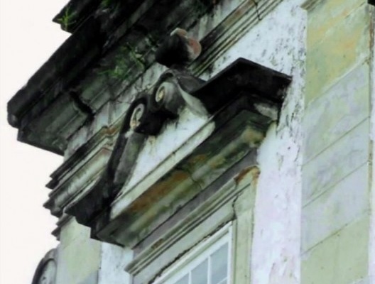 Igreja franciscana de Cairu, sobreverga