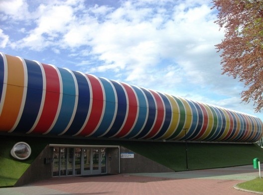 Centro de Esportes Strijp, Eindhoven, 2012, de LIAG Architects, maio 2015