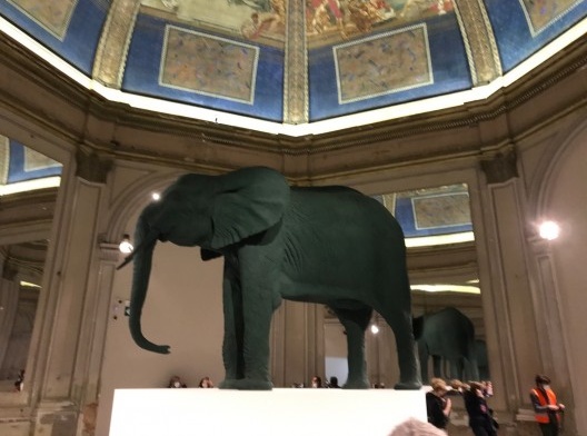 Katharina Fritsch, Elefant/Elephant, 1987