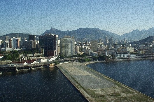 Praça Mauá ainda com o elevado e Píer Oscar Weinschenck