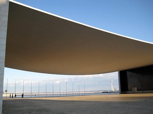 Arte pública e arquitetura: Pála do Pavilhão de Portugal