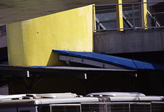 vista de detalhe comprometedor da obra conforme construída