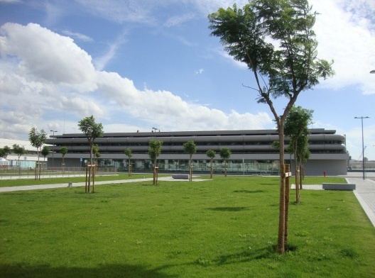 Pavilhão Multiuso, arquiteto Eduardo Souto de Moura