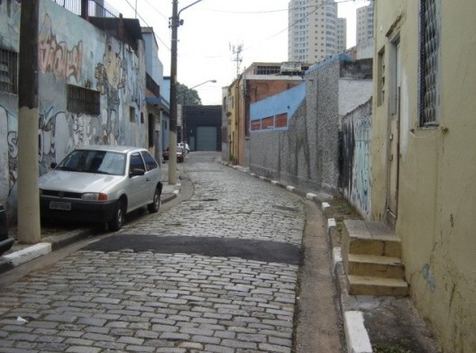 Rua Prof. Oscar Saiago de Sá Pereira, antiga travessa Lavapés, em sua extremidade na rua Cesário Ramalho