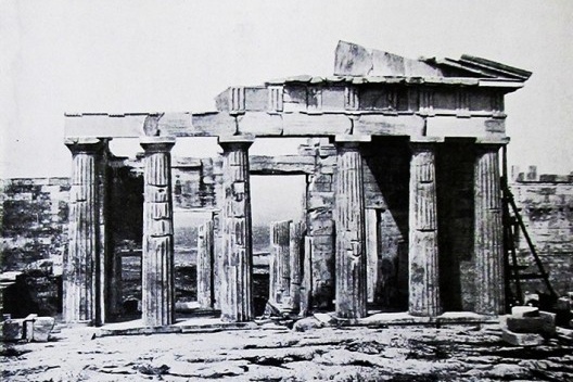 Propileus de Atenas, ilustração de livro de Gustavo Giovannoni