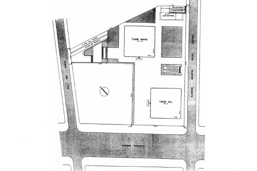 Cetenco Plaza, esquina da Avenida Paulista e Alameda Ministro Rocha Azevedo, São Paulo. Arquitetos Rubens Carneiro Vianna e Ricardo Sievers