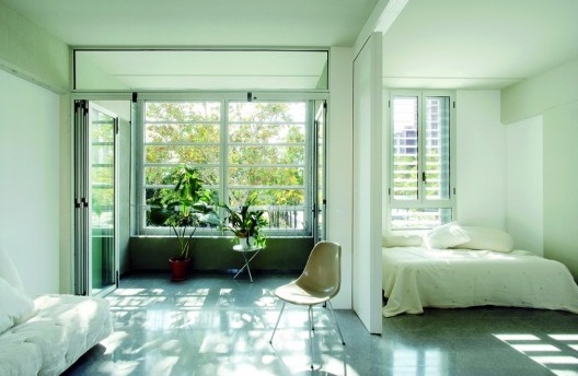 Emiliano López e Mónica Rivera, 27 habitações de proteção oficial e aluguel para jovens em Sant Andreu (Barcelona), 2003-2007