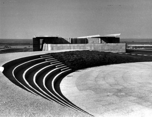 Teatro de Arena e Biblioteca Central, s.d. [década de 1970]
