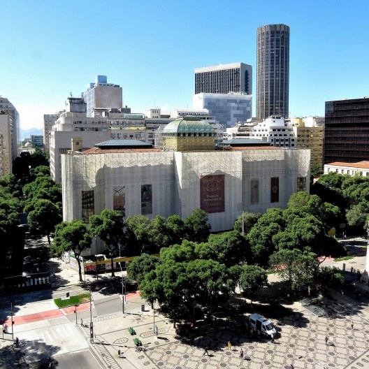 Exposição “As mãos que restauram o tempo: um olhar fotográfico”, módulo Arquitetura, curadoria de Luiz Antonio Lopes de Souza