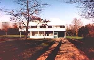 Vista geral da residência desde a chegada