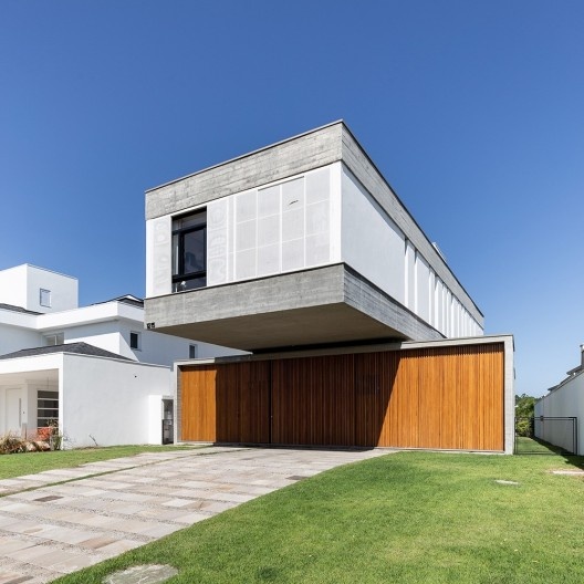Casa TR1215, Porto Alegre RS Brasil, 2019. Arquitetos Diego Brasil e Anderson Calvi / BR3 Arquitetos