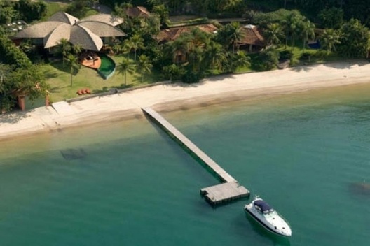 Casa Folha, Angra dos Reis RJ. Mareines + Patalano Arquitetura, 2008