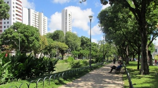 Praça de Casa Forte, processo de verticalização e a transformação da paisagem local