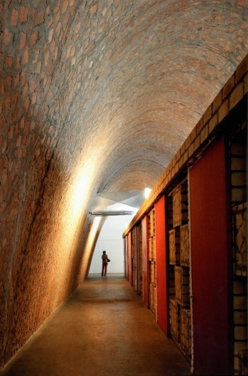 Teletón, Asuncion, Paraguay, Solano Benitez architect