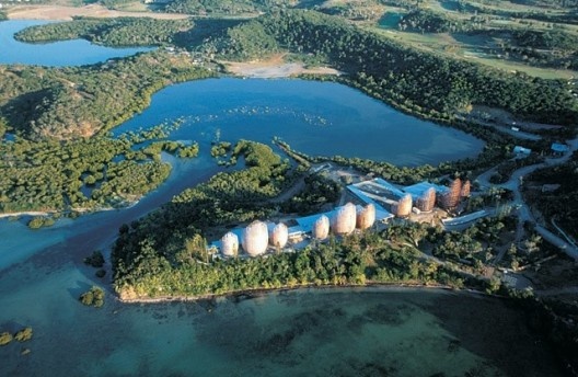 Centro Cultural Tjibaou, Nouméa, Nova Caledônia. Arquiteto Renzo Piano
