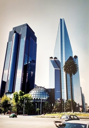 Bolsa de Valores no Paseo de la Reforma, Cidade do México, 2004