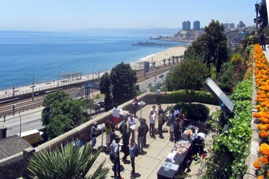 Almoço com vista para a Baia de Valparaíso no intervalo do congresso